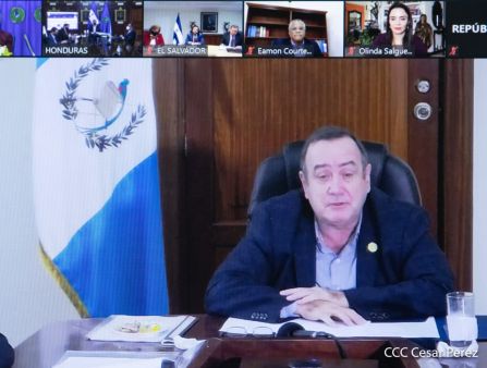 El Presidente Daniel y la Compañera Rosario en la Cumbre entre Jefes de Estado y de Gobierno del SICA y el Secretario General de Naciones Unidas