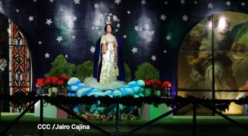 Inauguran Altares, Feria a la Purísima y Navidades Familiares en la avenida de Bolívar a Chávez