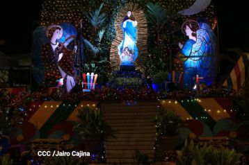 Inauguran Altares, Feria a la Purísima y Navidades Familiares en la avenida de Bolívar a Chávez