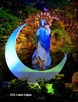 Inauguran Altares, Feria a la Purísima y Navidades Familiares en la avenida de Bolívar a Chávez