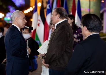 Embajadores presentan Cartas Credenciales al Presidente Daniel Ortega y a la Vicepresidenta Rosario Murillo