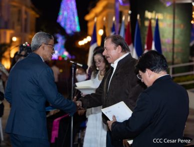 Embajadores presentan Cartas Credenciales al Presidente Daniel Ortega y a la Vicepresidenta Rosario Murillo