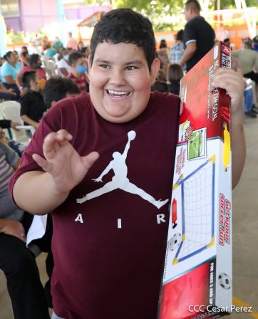 Niños continúan recibiendo juguetes en todo Nicaragua