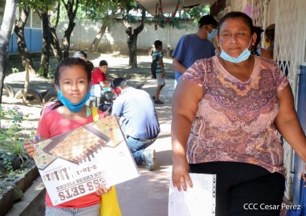 Niños continúan recibiendo juguetes en todo Nicaragua