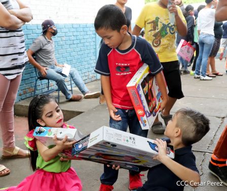 Niños continúan recibiendo juguetes en todo Nicaragua