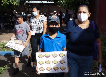 Niños continúan recibiendo juguetes en todo Nicaragua