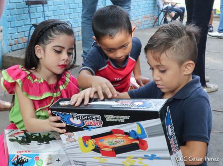 Niños continúan recibiendo juguetes en todo Nicaragua