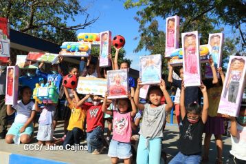 Niños continúan recibiendo juguetes en todo Nicaragua