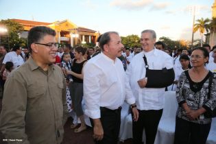 Daniel y Rosario en acto del 80 Aniversario del Tránsito a la Inmortalidad del General Augusto C. Sandino