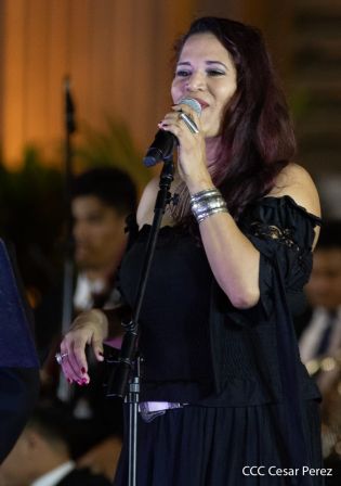 Por Amor: Nicaragua realiza concierto en homenaje a Armando Manzanero 