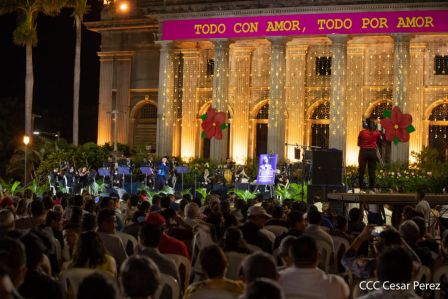 Por Amor: Nicaragua realiza concierto en homenaje a Armando Manzanero 