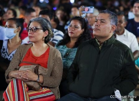 Por Amor: Nicaragua realiza concierto en homenaje a Armando Manzanero 