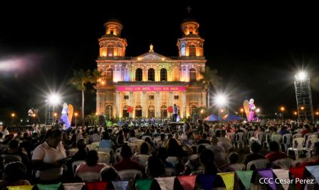 Homenaje musical a Armando Manzanero en la Plaza de la Revolución