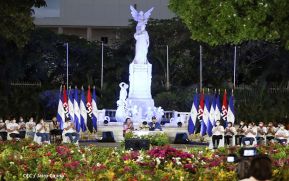 Encuentro del Presidente Daniel  y la Compañera Rosario con las Familias de nuestra Nicaragua Bendita 