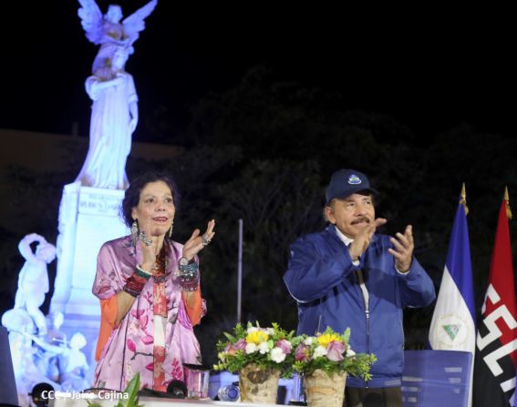 Encuentro del Presidente Daniel  y la Compañera Rosario con las Familias de nuestra Nicaragua Bendita 