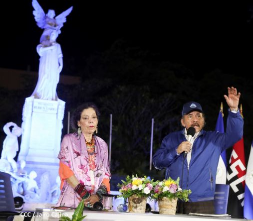 Encuentro del Presidente Daniel  y la Compañera Rosario con las Familias de nuestra Nicaragua Bendita 