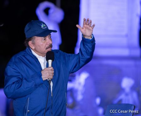 Encuentro del Presidente Daniel  y la Compañera Rosario con las Familias de nuestra Nicaragua Bendita 