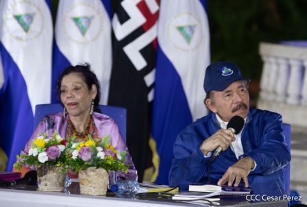 Encuentro del Presidente Daniel  y la Compañera Rosario con las Familias de nuestra Nicaragua Bendita 