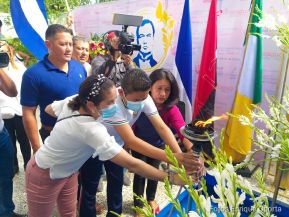 Nicaragua conmemora 154 aniversario del natalicio del poeta Rubén Darío 