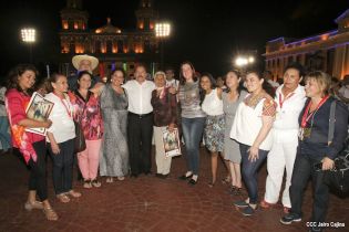 Daniel y Rosario en acto del 80 Aniversario del Tránsito a la Inmortalidad del General Augusto C. Sandino