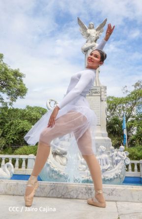 Nicaragua conmemora 154 aniversario del natalicio del poeta Rubén Darío 