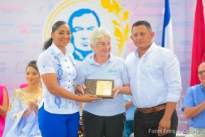Nicaragua conmemora 154 aniversario del natalicio del poeta Rubén Darío 