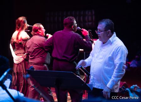 Poesía musicalizada “De Martí a Darío