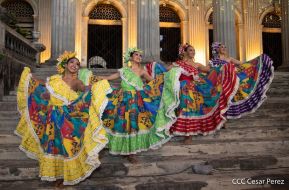 Celebran 169 años de la Novia del Xolotlán con espectacular serenata
