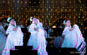 Celebran 169 años de la Novia del Xolotlán con espectacular serenata