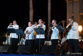 Celebran 169 años de la Novia del Xolotlán con espectacular serenata