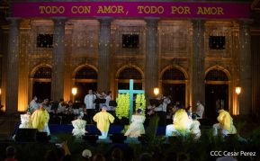 Celebran 169 años de la Novia del Xolotlán con espectacular serenata
