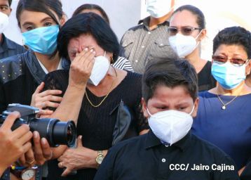 Homenaje al cronista deportivo Pepe Ruiz