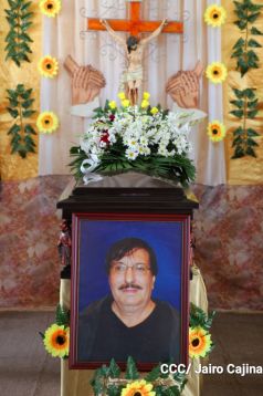 Homenaje al cronista deportivo Pepe Ruiz