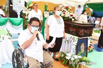 Homenaje al cronista deportivo Pepe Ruiz