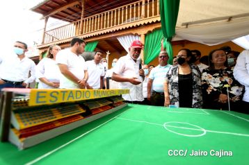 Homenaje al cronista deportivo Pepe Ruiz