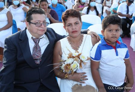 Cuatrocientas parejas se dieron el “Si… Acepto” en ocasión del Día del Amor y la Amistad