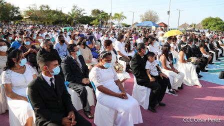 Cuatrocientas parejas se dieron el “Si… Acepto” en ocasión del Día del Amor y la Amistad