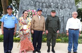 ¡Sandino vive, la lucha por el amor, por la justicia sigue!