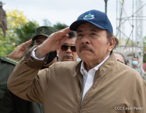 ¡Sandino vive, la lucha por el amor, por la justicia sigue!