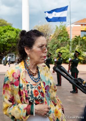 ¡Sandino vive, la lucha por el amor, por la justicia sigue!