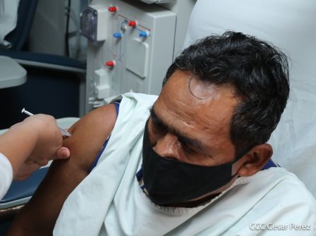 Primera jornada de vacunación voluntaria contra la Covid-19 en Nicaragua