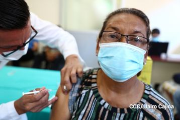 Primera jornada de vacunación voluntaria contra la Covid-19 en Nicaragua