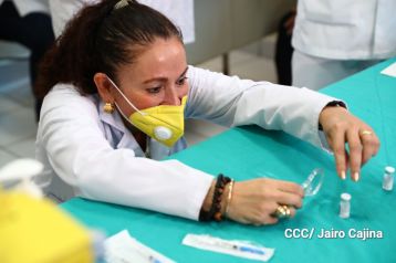 Primera jornada de vacunación voluntaria contra la Covid-19 en Nicaragua