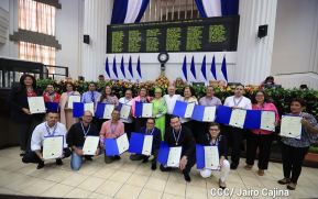 Orden Rigoberto Cabezas a periodistas que han contribuido a la paz, el progreso, estabilidad y desarrollo de Nicaragua