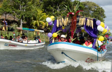 Viacrucis Acuático de Granada