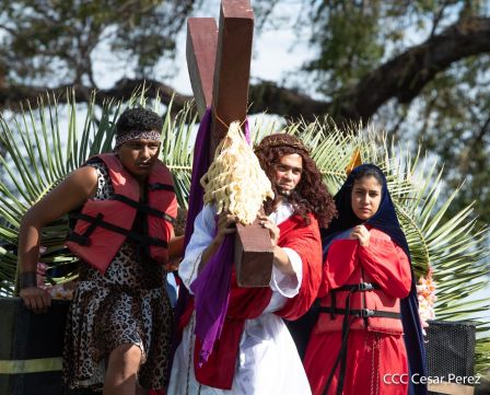 Viacrucis Acuático de Granada