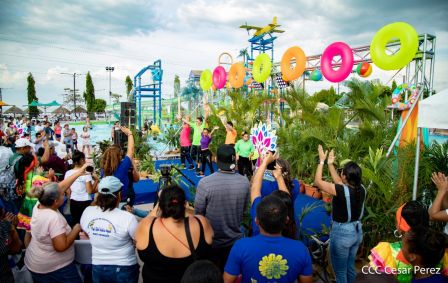Nicaragua Fuerza Bendita:   III Edición de la Pasarela Verano de Amor