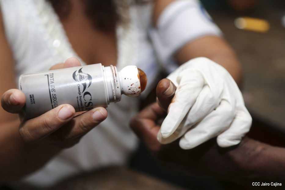 Costa Caribe vota en Elecciones Regionales