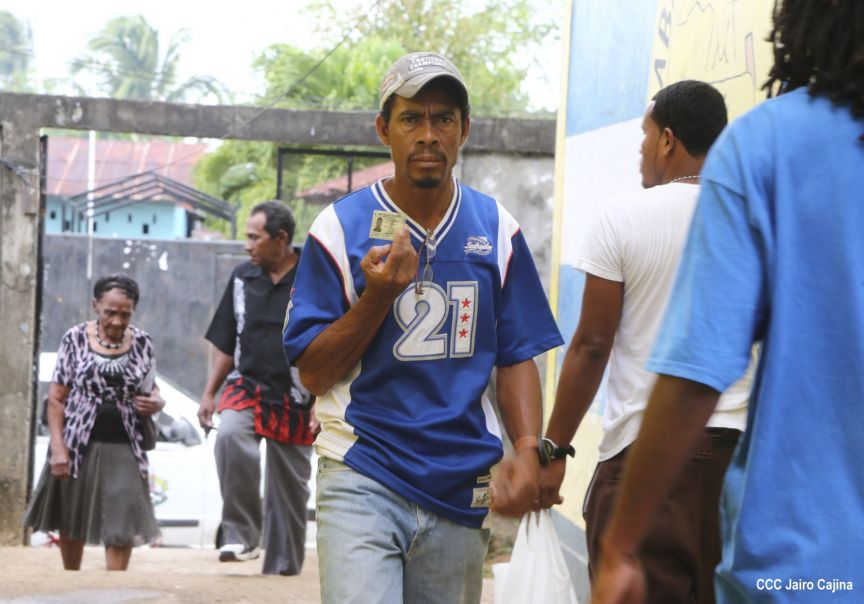 Costa Caribe vota en Elecciones Regionales