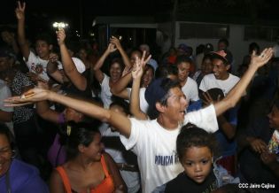 Familias de Blufields celebran victoria FSLN en la Costa Caribe